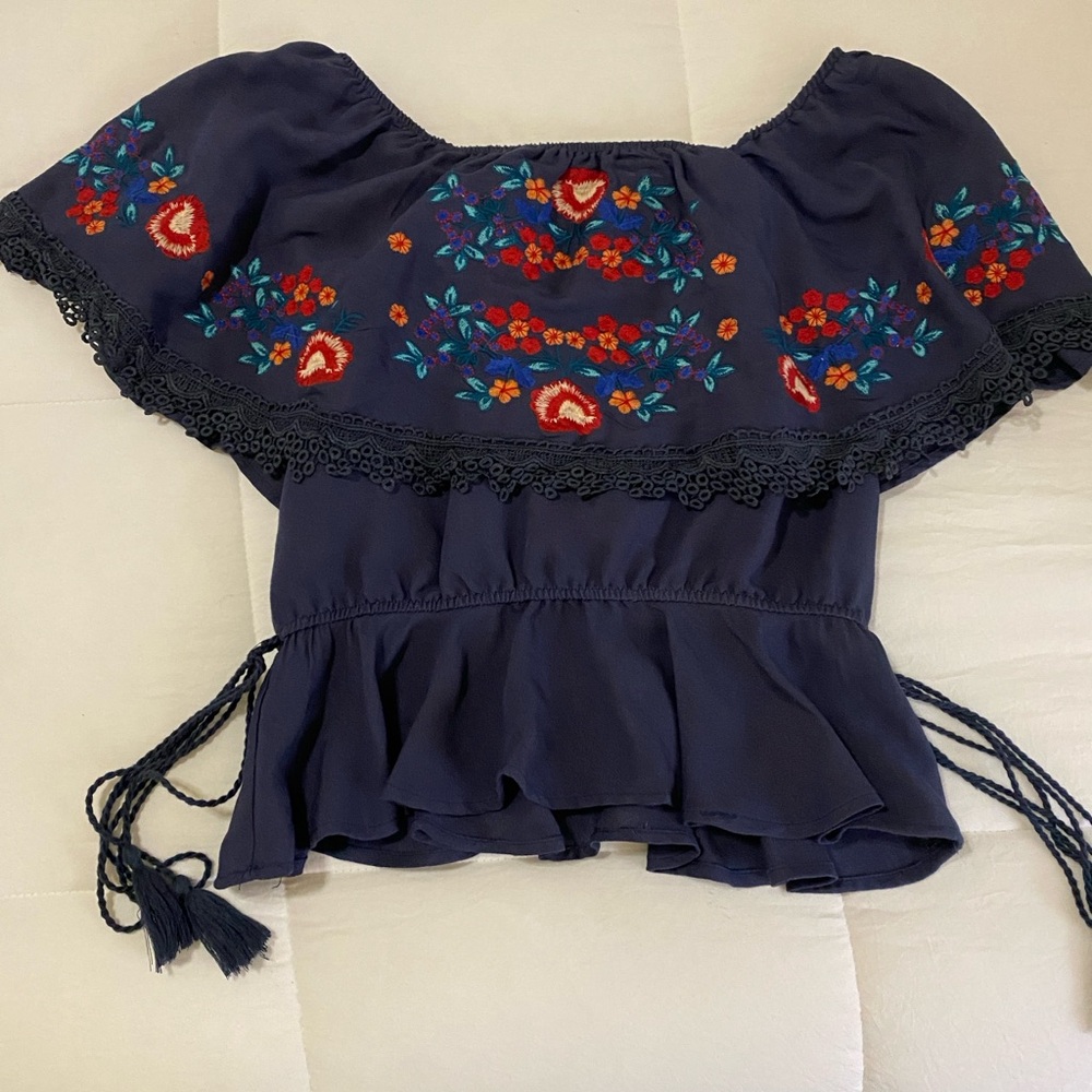 Material Girl Blue Sleeveless Ruffled Blouse